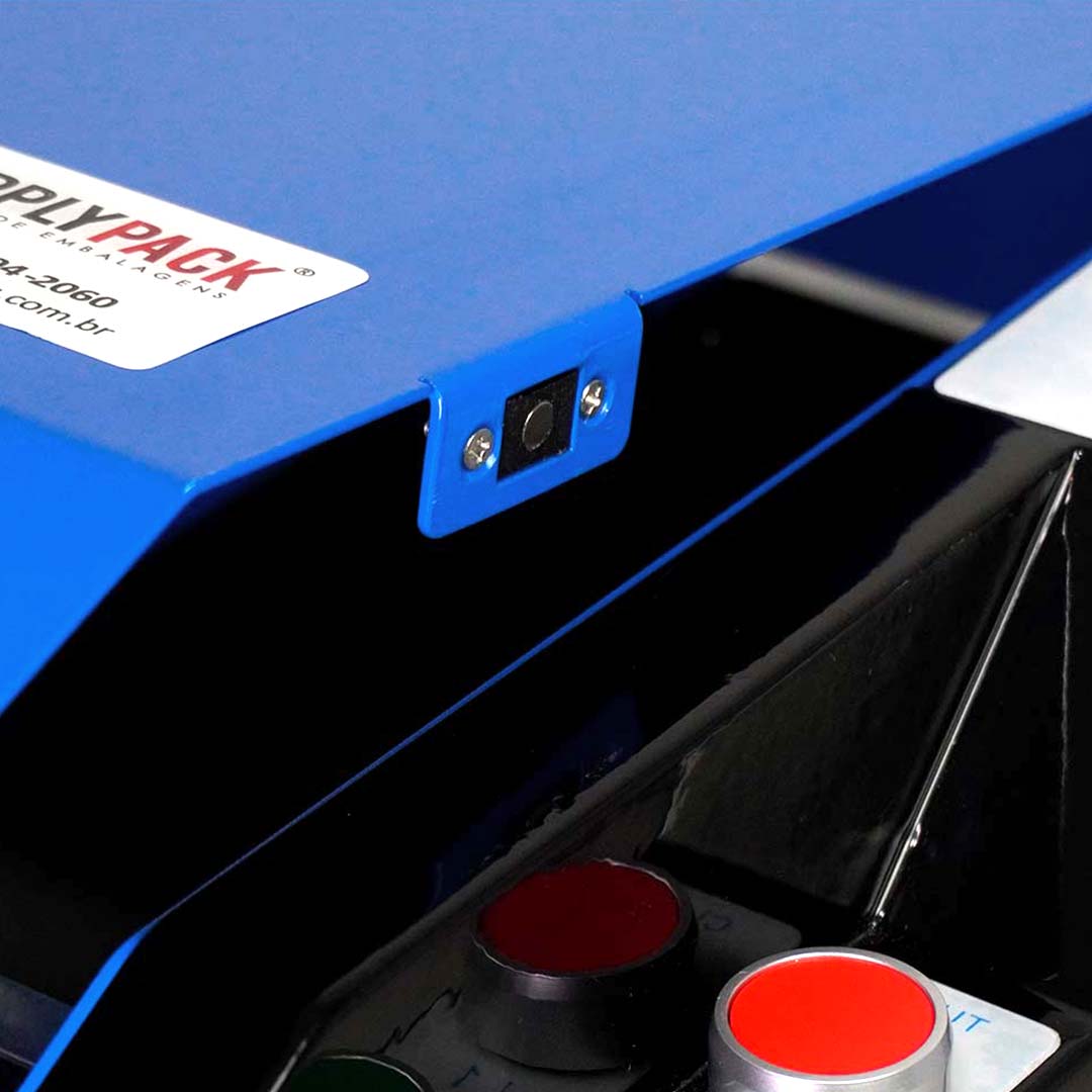 Sensor magnético de segurança instalado na tampa do equipamento